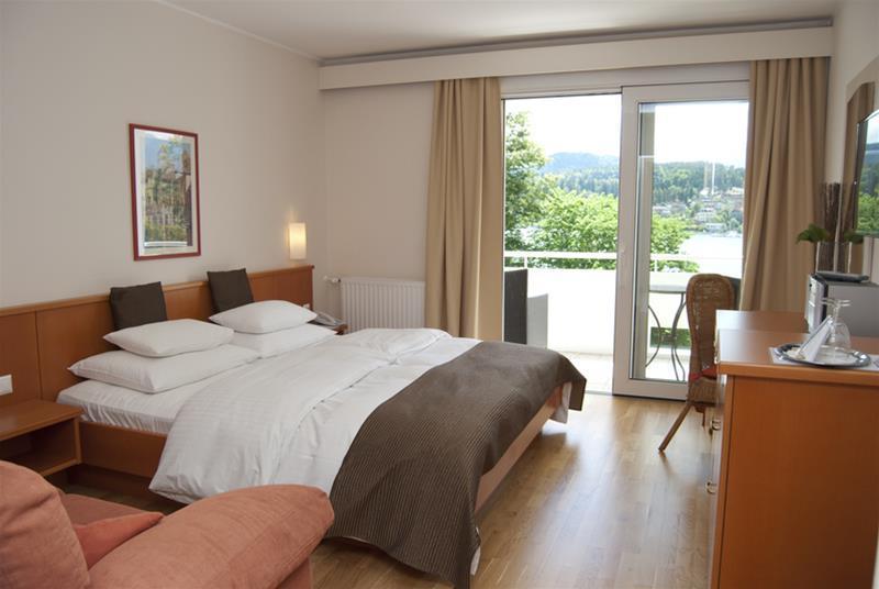 Seehotel Europa Фельден-ам-Вёртер-Зе Экстерьер фото
